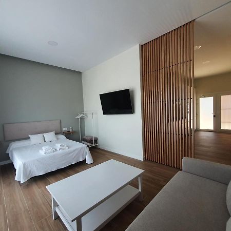 Redondela Apartments - Bedroom, Bathroom & Kitchen Luaran gambar