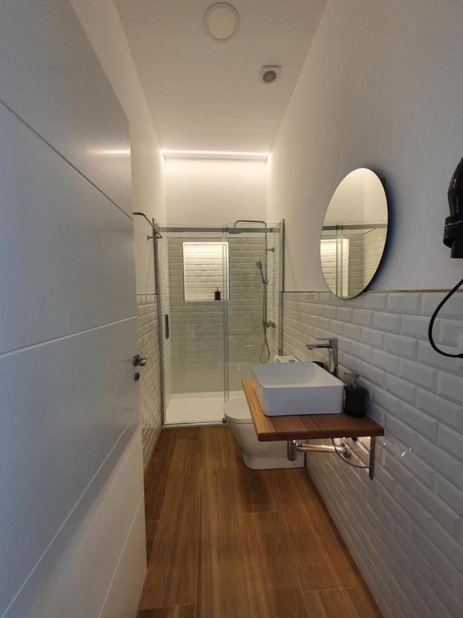 Redondela Apartments - Bedroom, Bathroom & Kitchen Luaran gambar